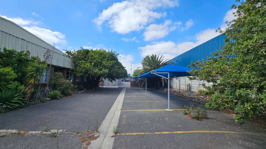 Commercial Property for Sale in Airport Industria Western Cape